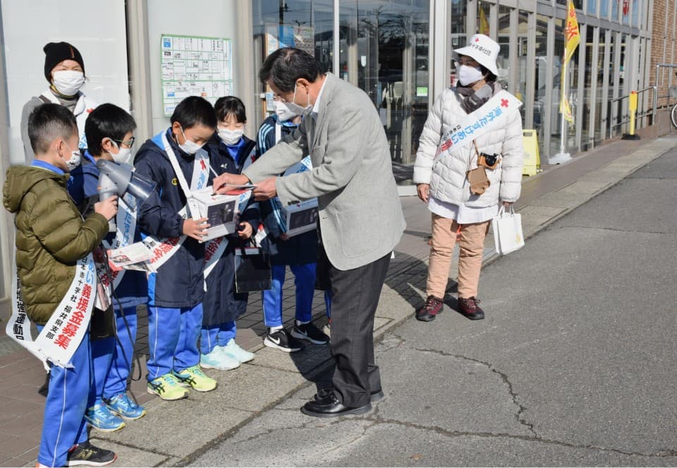 街頭でのたすけあい募金